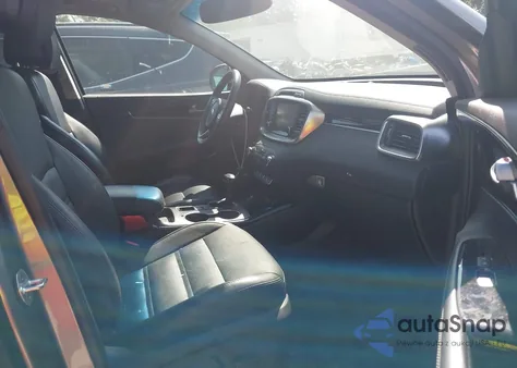 2016 Kia Sorento 3.3L Sx from USA, damaged, VIN 5XYPKDA50GG102557